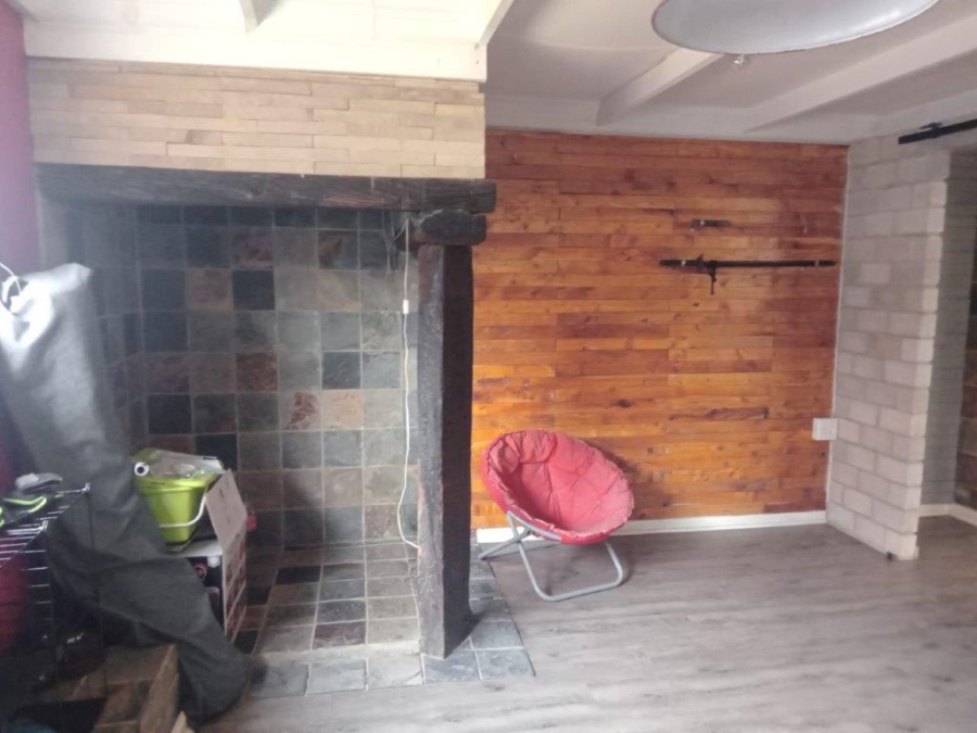 3 Bedroom Property for Sale in Wavecrest Eastern Cape